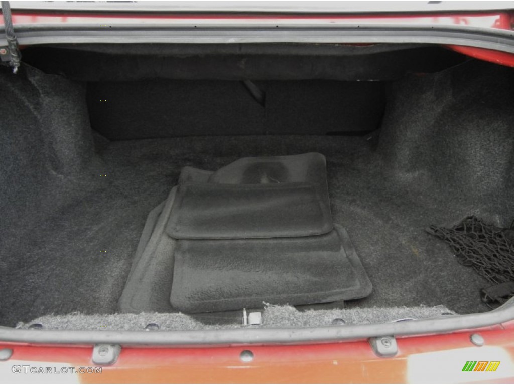 2001 Chrysler 300 M Sedan Trunk Photos