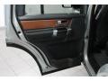 Indus Silver Metallic - LR4 HSE Photo No. 15