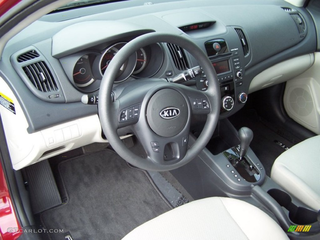 Stone Interior 2010 Kia Forte EX Photo #71165805