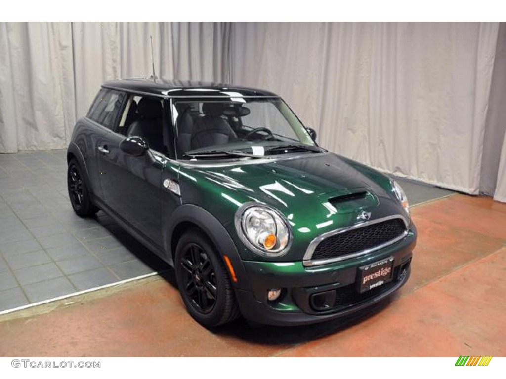 2012 Cooper S Hardtop - British Racing Green II Metallic / Carbon Black photo #11