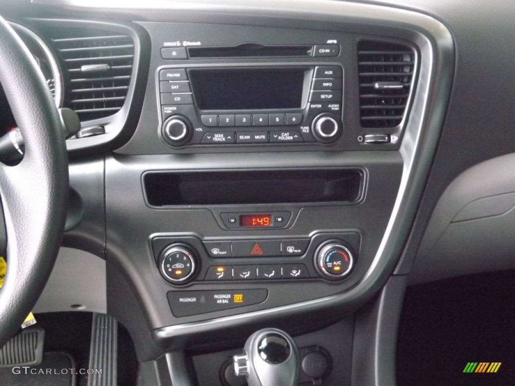 2013 Kia Optima LX Controls Photo #71170887