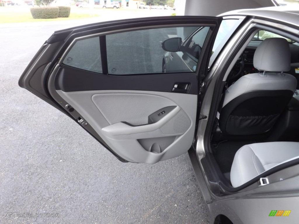 2013 Kia Optima LX Gray Door Panel Photo #71170953