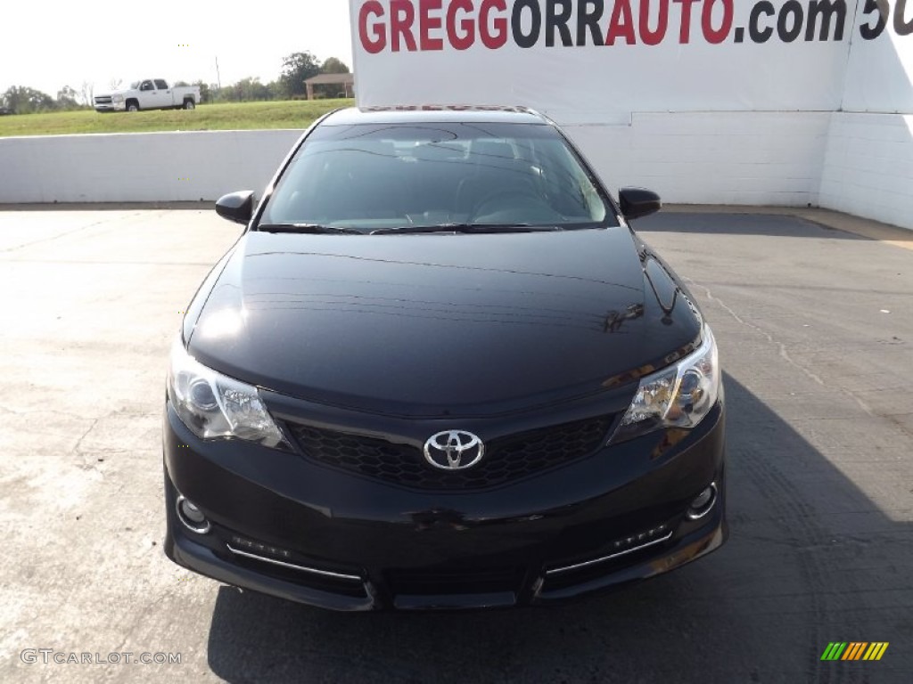 2012 Camry SE - Attitude Black Metallic / Black photo #2