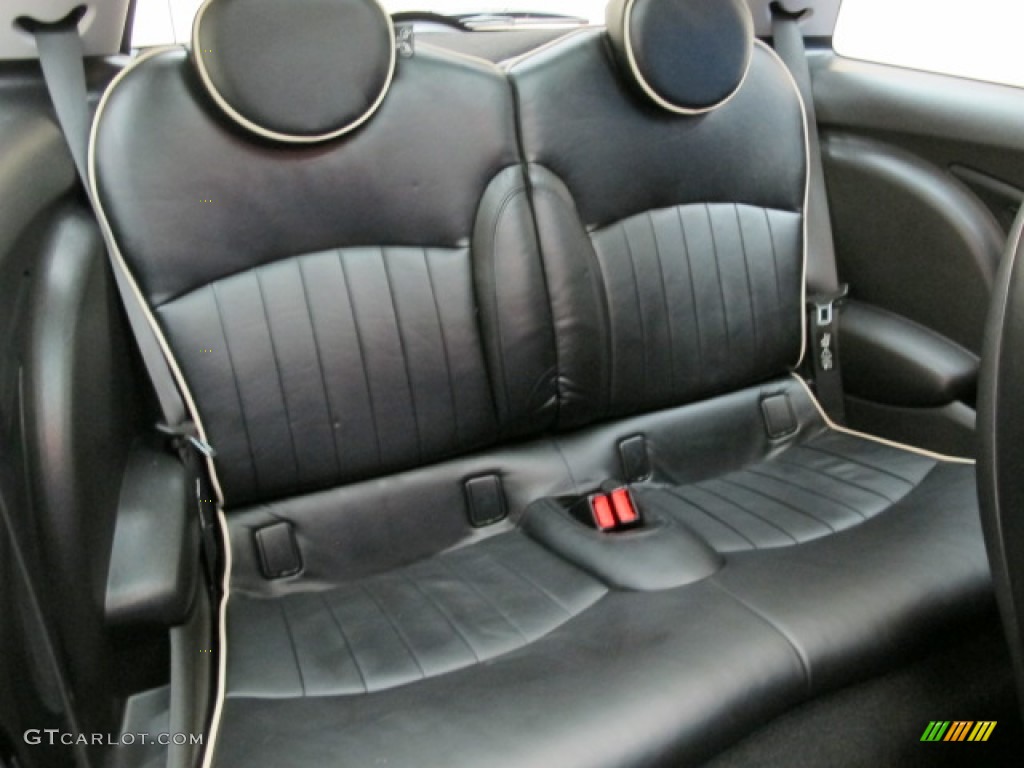 2007 Cooper Hardtop - Chili Red / Lounge Carbon Black photo #19