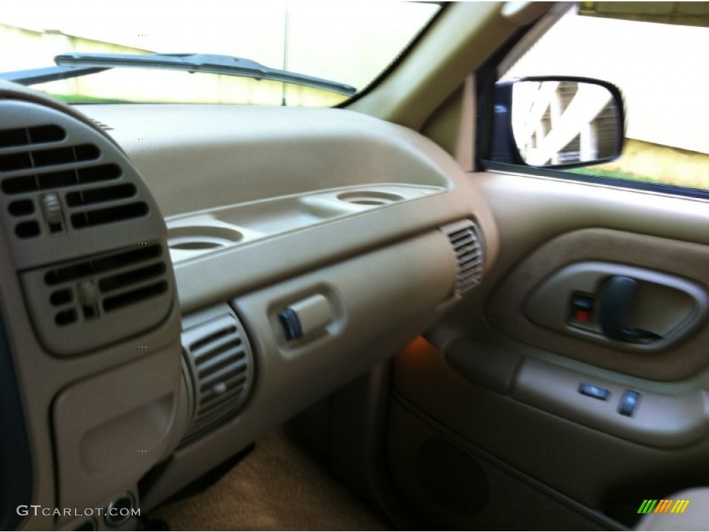 1995 C/K K1500 Extended Cab 4x4 - Black / Beige photo #22