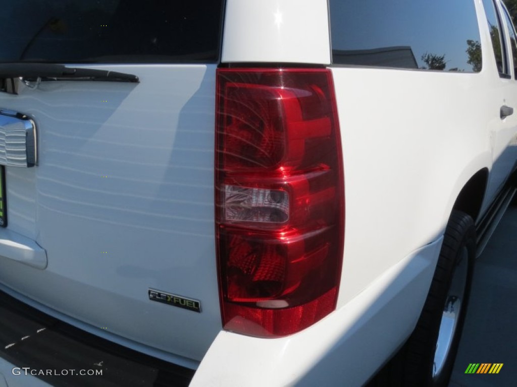 2007 Suburban 1500 LS - Summit White / Ebony photo #16