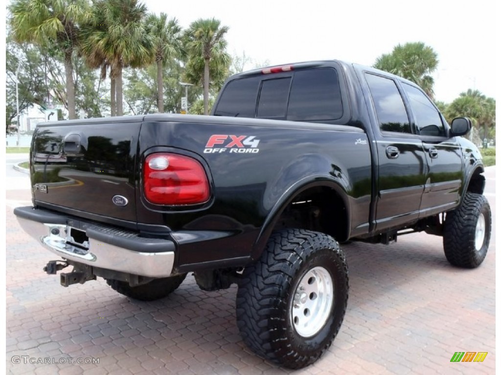 2002 F150 Lariat SuperCrew 4x4 - Black / Medium Graphite photo #7