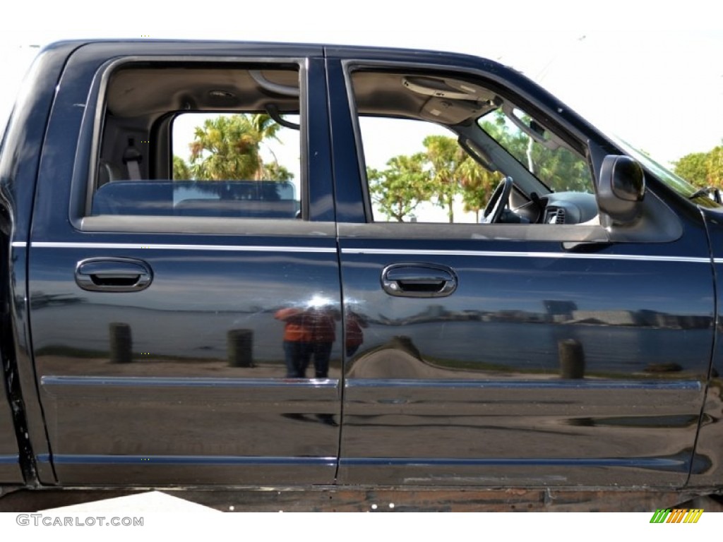 2002 F150 Lariat SuperCrew 4x4 - Black / Medium Graphite photo #30