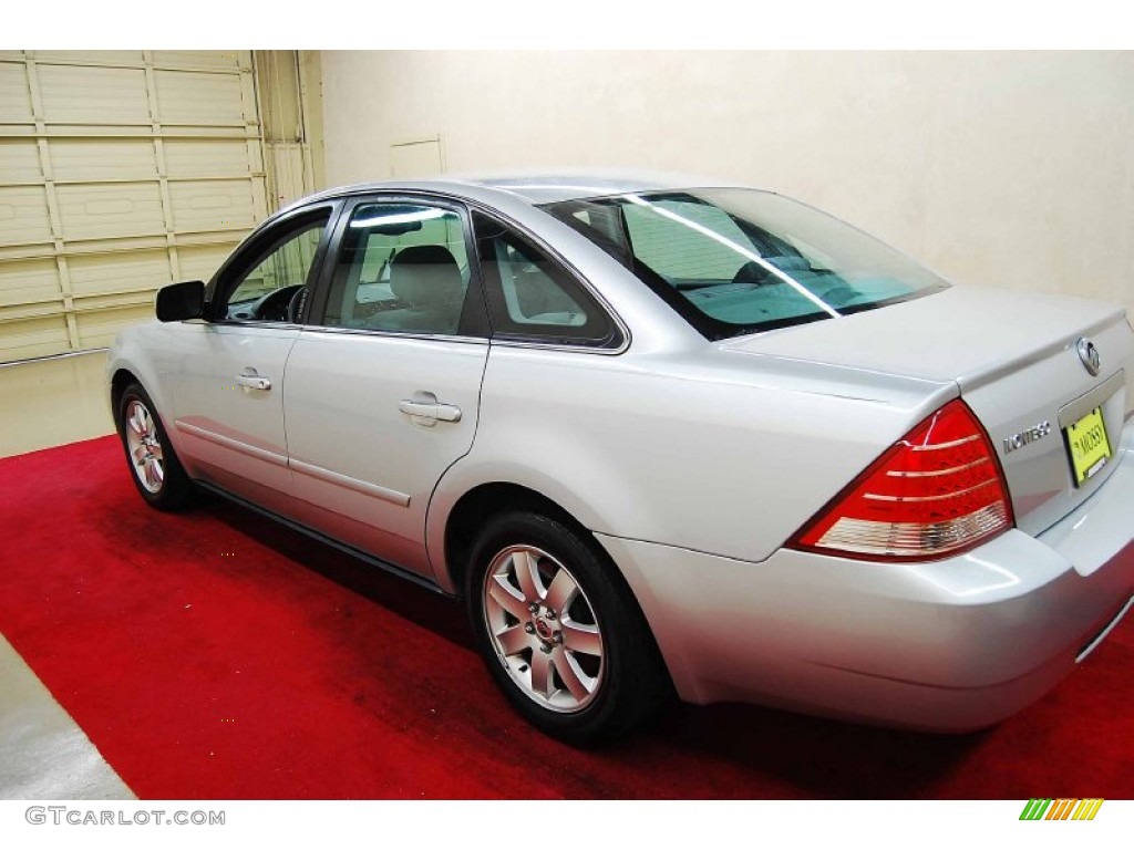 2005 Montego Luxury - Silver Frost Metallic / Shale photo #4