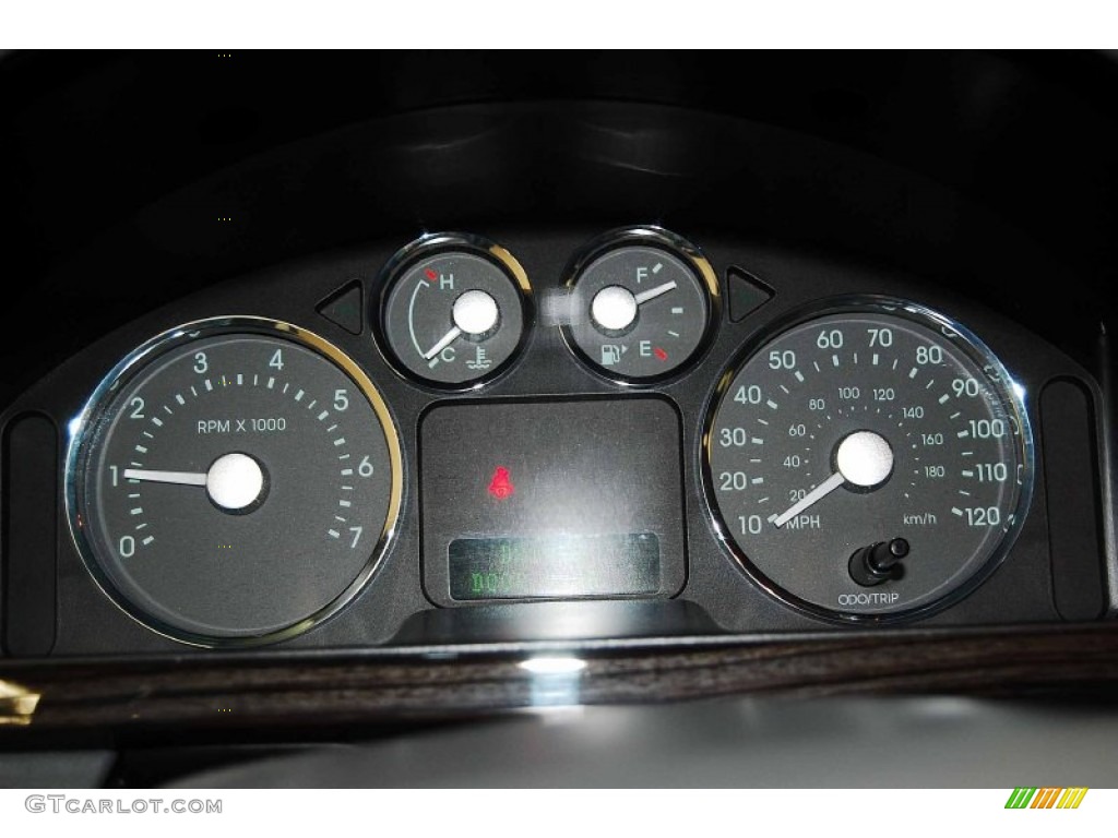 2005 Montego Luxury - Silver Frost Metallic / Shale photo #22
