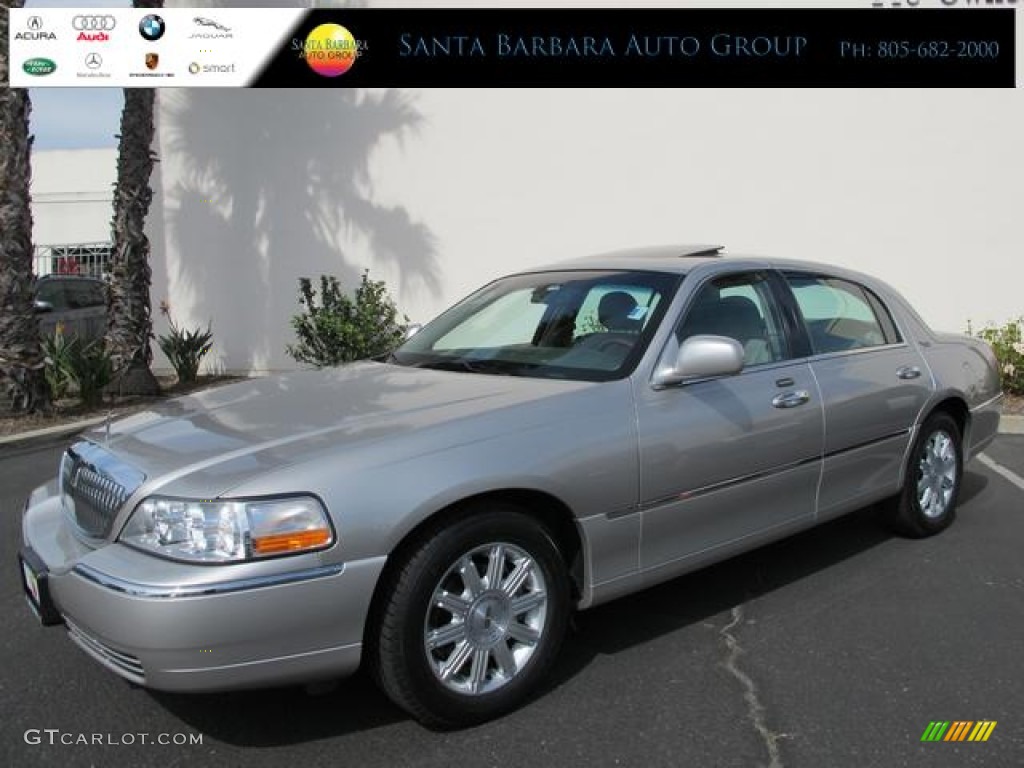 2006 Town Car Signature Limited - Pewter Metallic / Medium Light Stone photo #1