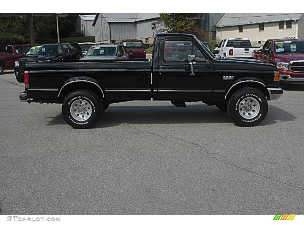 1990 F250 XLT Lariat Regular Cab 4x4 - Black / Grey photo #2