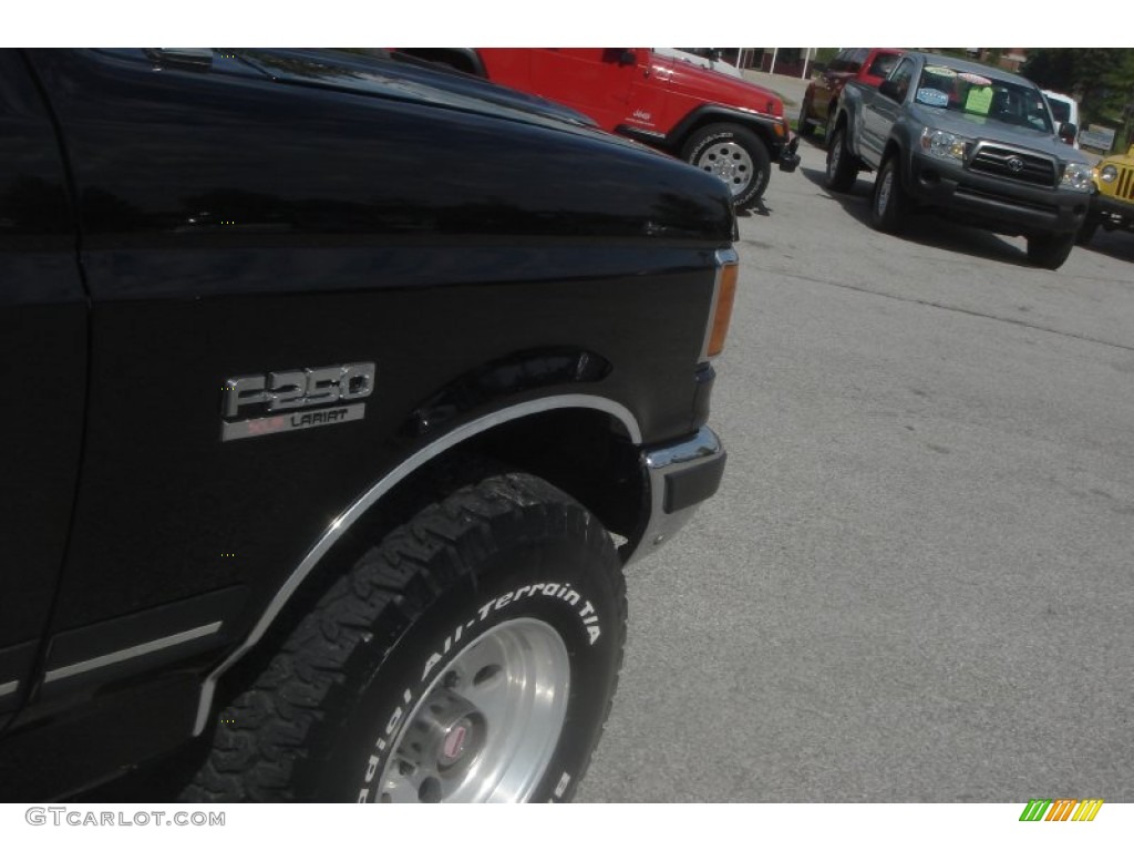 1990 F250 XLT Lariat Regular Cab 4x4 - Black / Grey photo #19