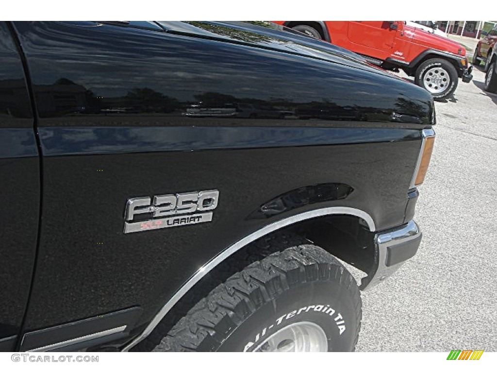 1990 F250 XLT Lariat Regular Cab 4x4 - Black / Grey photo #25
