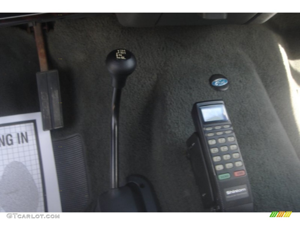 1990 F250 XLT Lariat Regular Cab 4x4 - Black / Grey photo #40