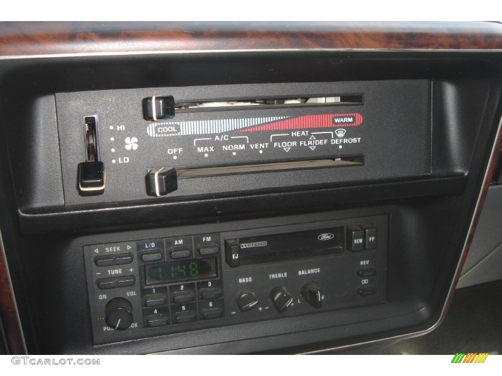 1990 F250 XLT Lariat Regular Cab 4x4 - Black / Grey photo #41