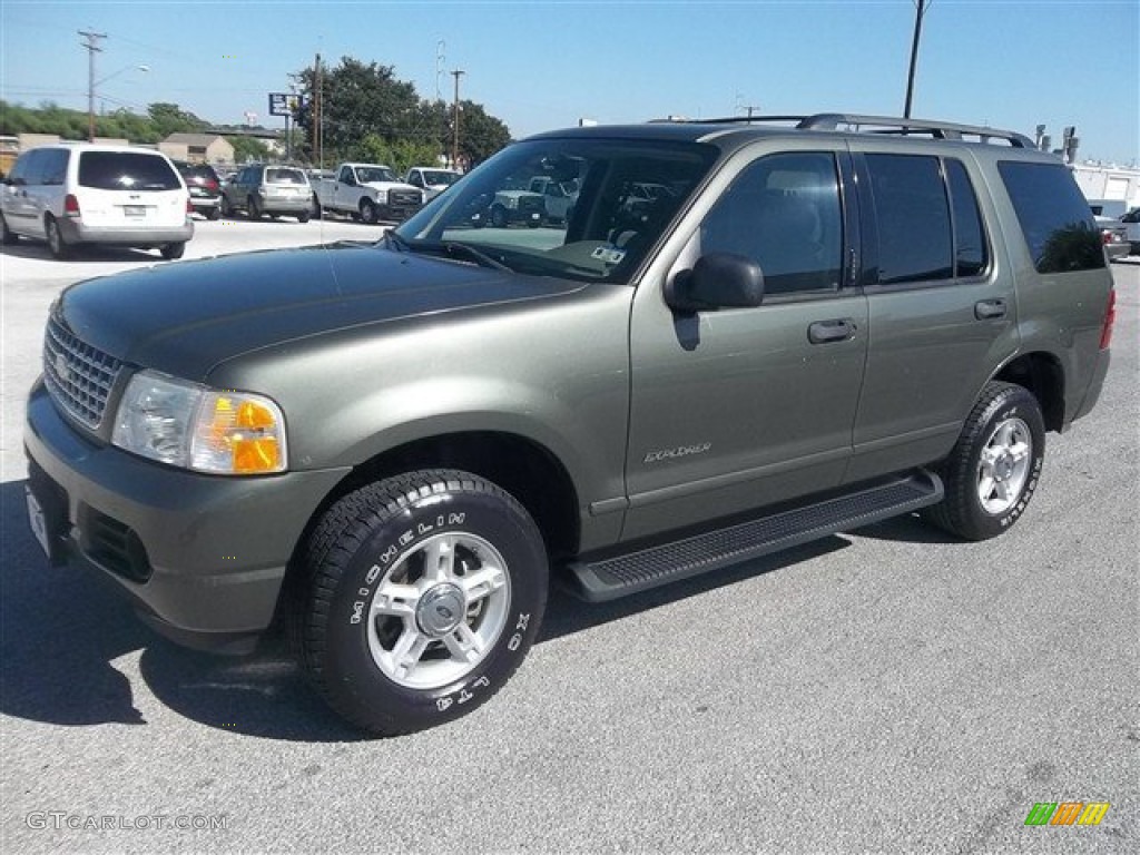 2004 Explorer XLT - Estate Green Metallic / Medium Parchment photo #7