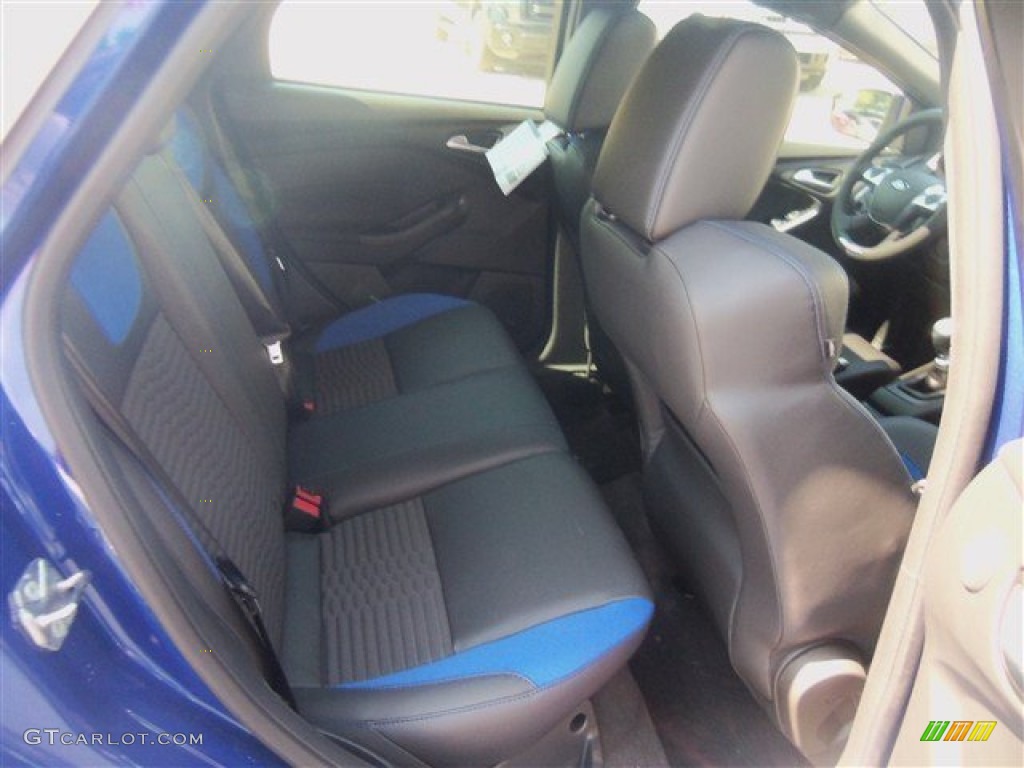 2013 Ford Focus ST Hatchback Rear Seat Photo #71199523