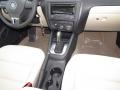 Black - Jetta SE Sedan Photo No. 6