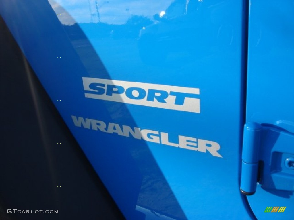 2011 Wrangler Sport 4x4 - Cosmos Blue / Black photo #19