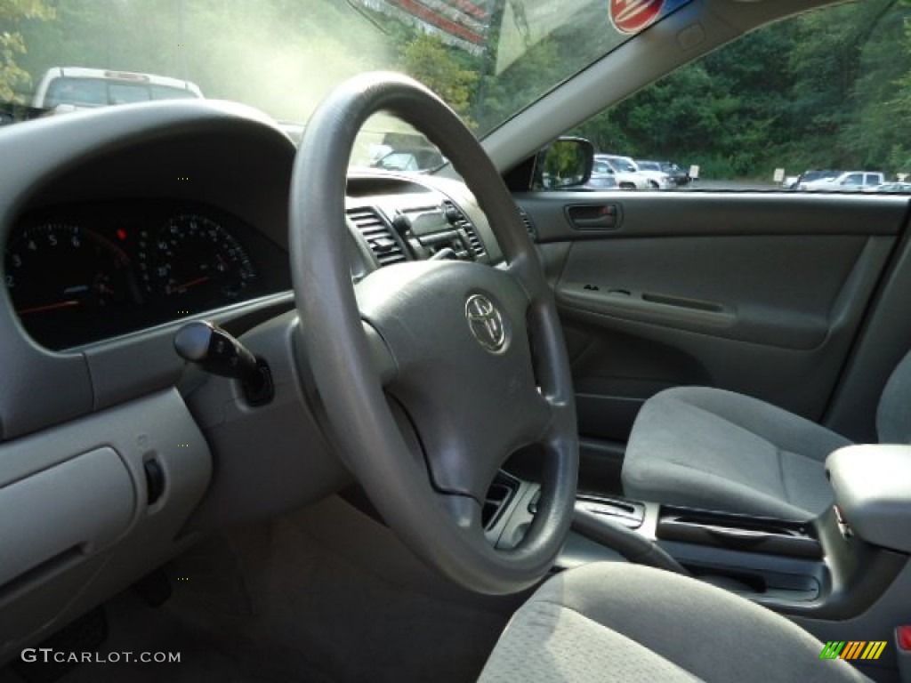 2004 Camry LE - Black Walnut Pearl / Stone photo #17