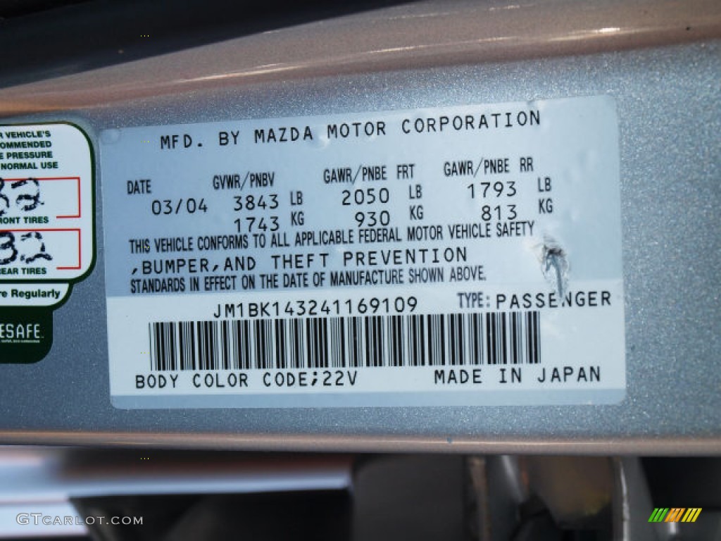 2004 MAZDA3 s Hatchback - Sunlight Silver Mica / Black/Red photo #17