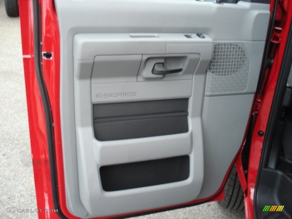 2013 Ford E Series Van E150 Cargo Medium Flint Door Panel Photo #71203966