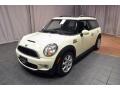 Pepper White - Cooper S Clubman Photo No. 1