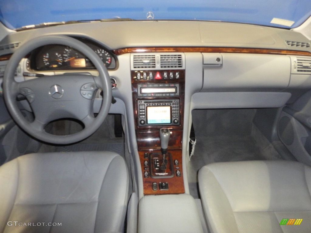 2000 Mercedes-Benz E 430 Sedan Ash Dashboard Photo #71209375