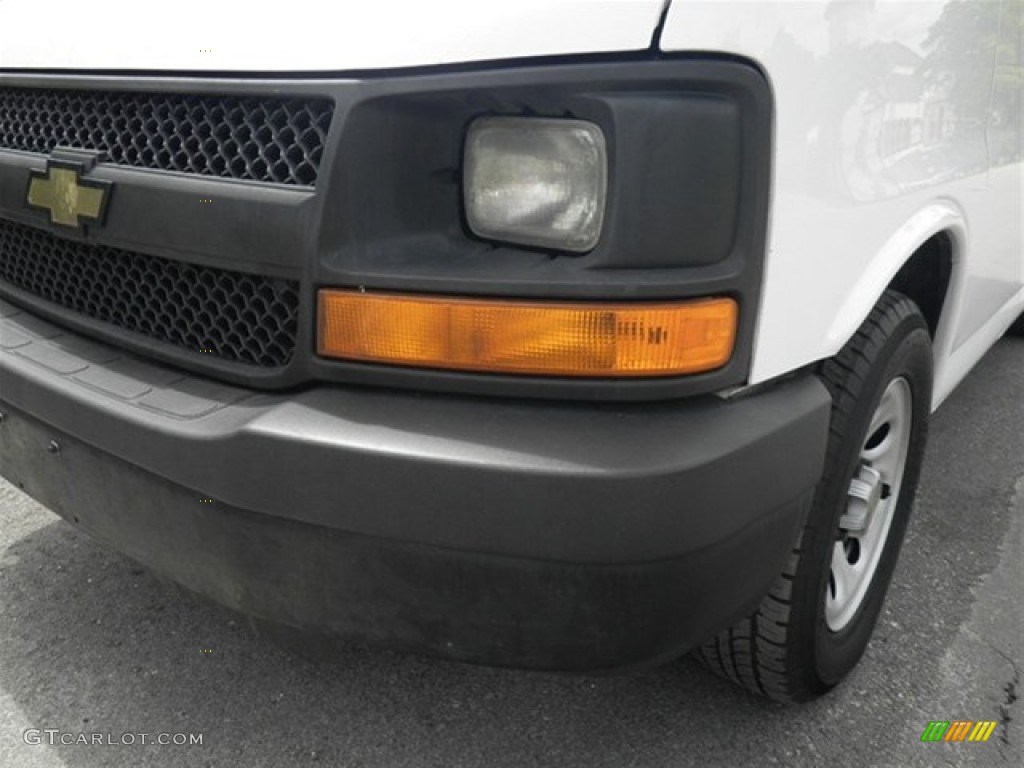 2010 Express 1500 Work Van - Summit White / Medium Pewter photo #4