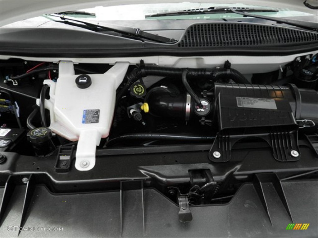 2010 Express 1500 Work Van - Summit White / Medium Pewter photo #28