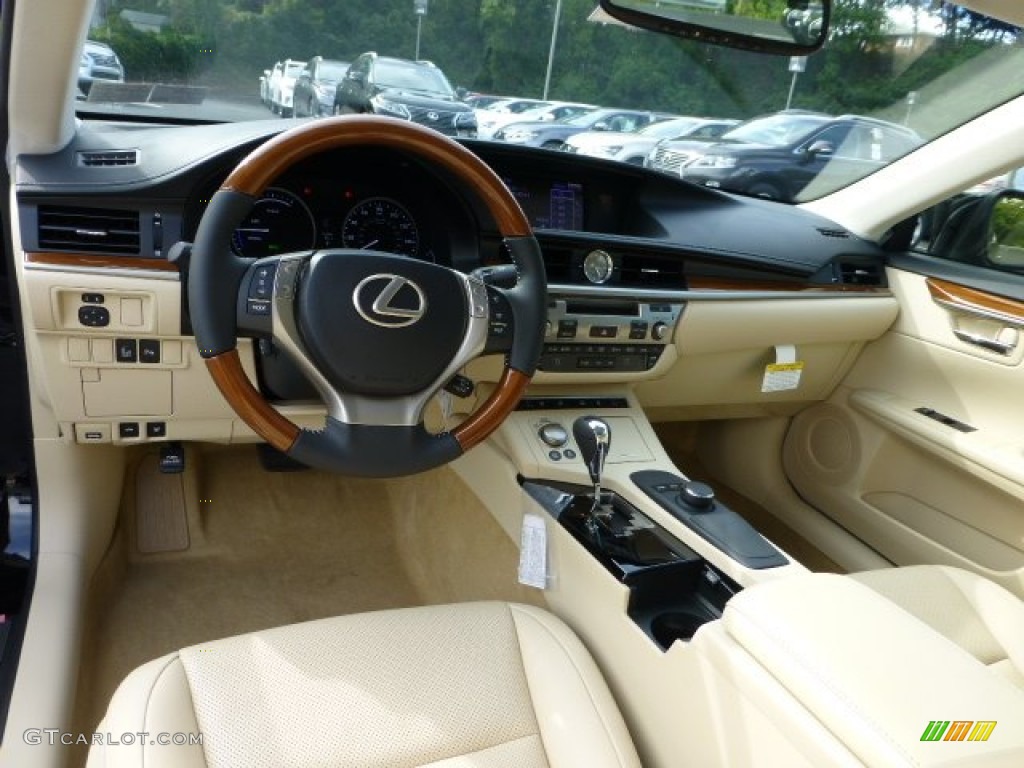 Parchment Interior 2013 Lexus ES 300h Hybrid Photo 71212165