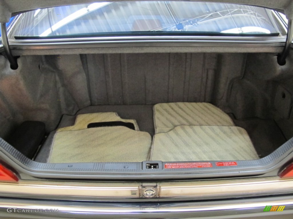 1992 Mercedes-Benz S Class 500 SEL Sedan Trunk Photos