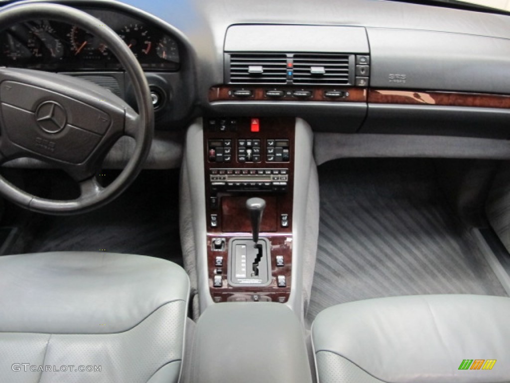 1992 Mercedes-Benz S Class 500 SEL Sedan Dashboard Photos