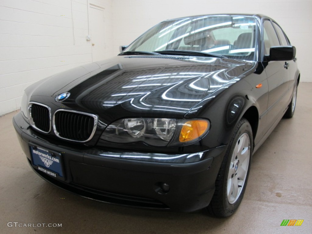 2005 3 Series 325xi Sedan - Jet Black / Sand photo #4