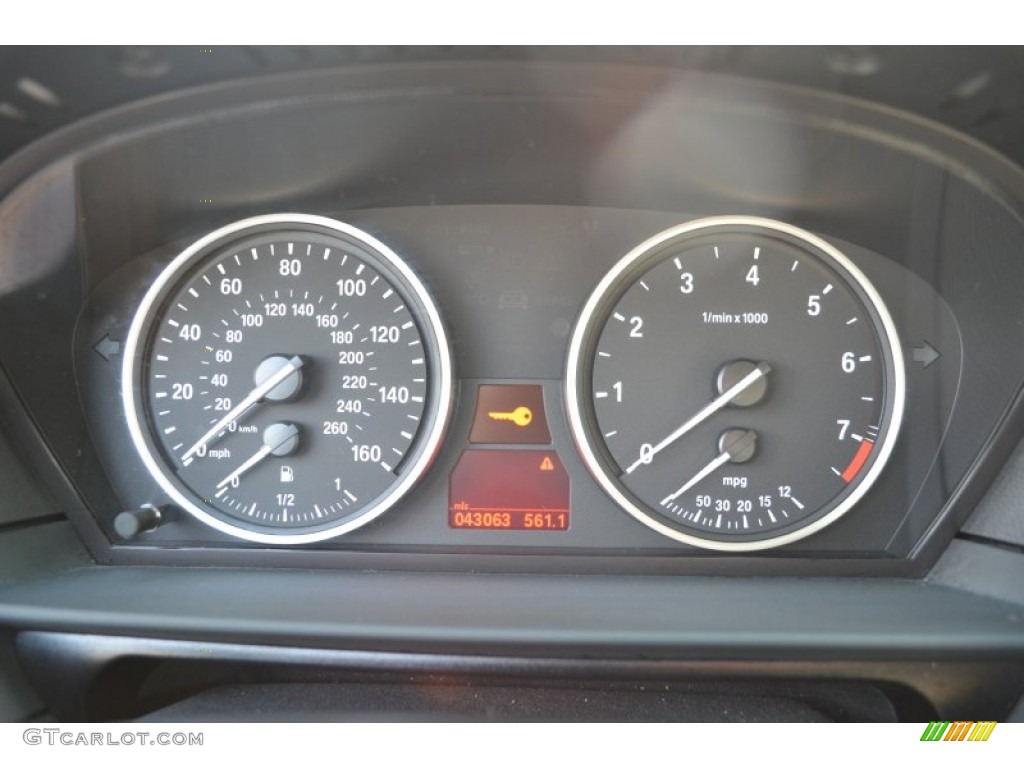 2009 5 Series 528xi Sedan - Barbera Red Metallic / Cream Beige photo #13