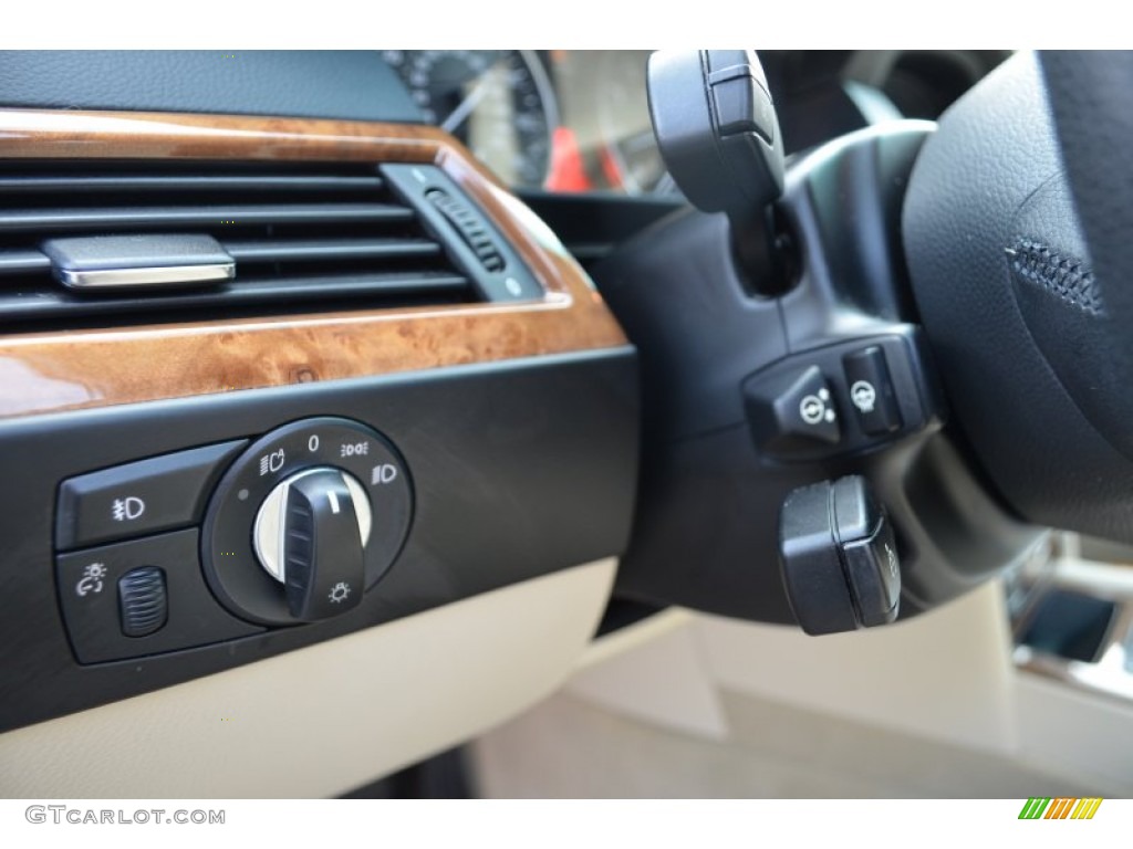 2009 5 Series 528xi Sedan - Barbera Red Metallic / Cream Beige photo #19