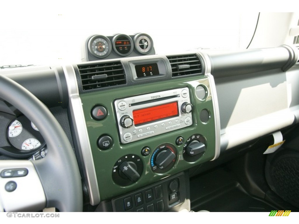 2013 Toyota FJ Cruiser 4WD Dark Charcoal Dashboard Photo #71218082