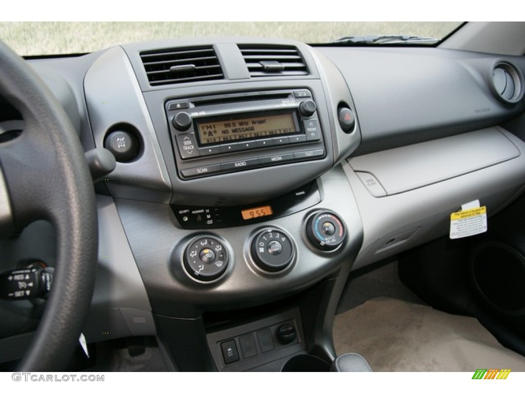 2012 Toyota RAV4 V6 4WD Controls Photos