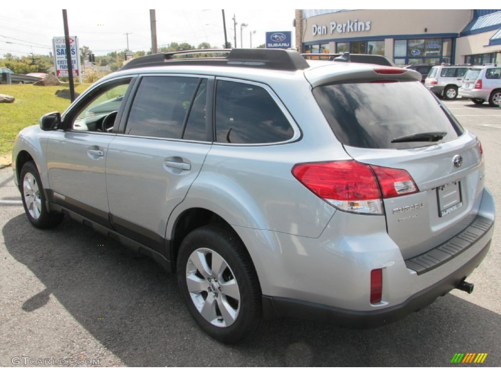 2012 Outback 2.5i Limited - Ice Silver Metallic / Off Black photo #10