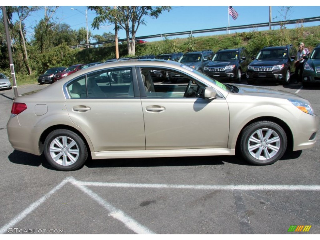 2010 Legacy 2.5i Premium Sedan - Harvest Gold Metallic / Warm Ivory photo #5