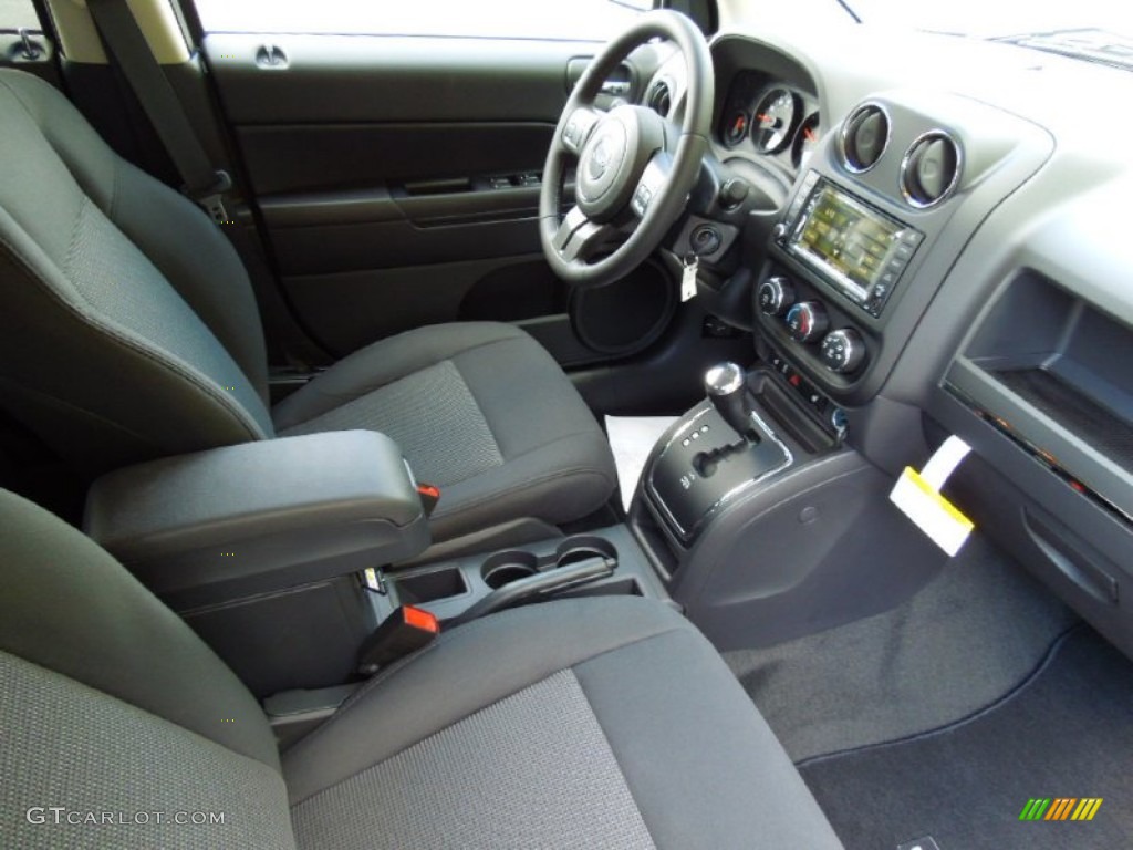 Dark Slate Gray Interior 2013 Jeep Compass Latitude Photo #71221858