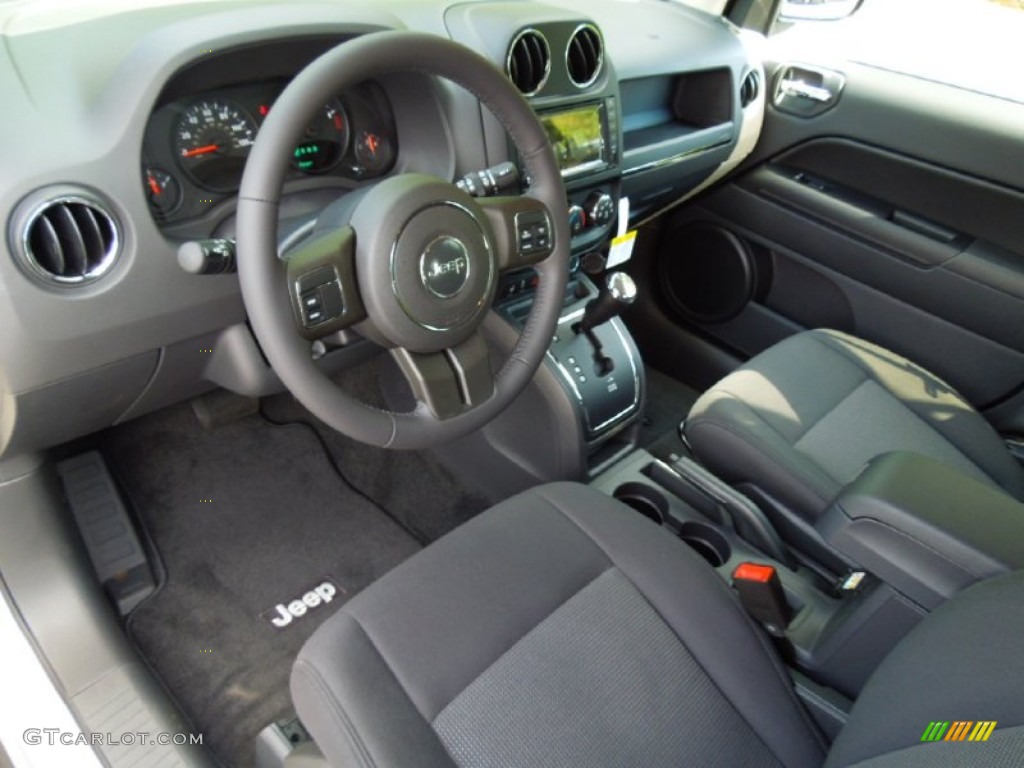 Dark Slate Gray Interior 2013 Jeep Compass Latitude Photo #71221884