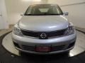Brillant Silver - Versa 1.8 S Hatchback Photo No. 2