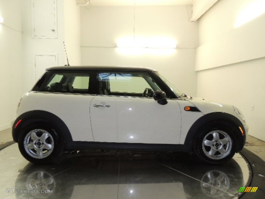 2010 Cooper Hardtop - Pepper White / Grey/Carbon Black photo #4