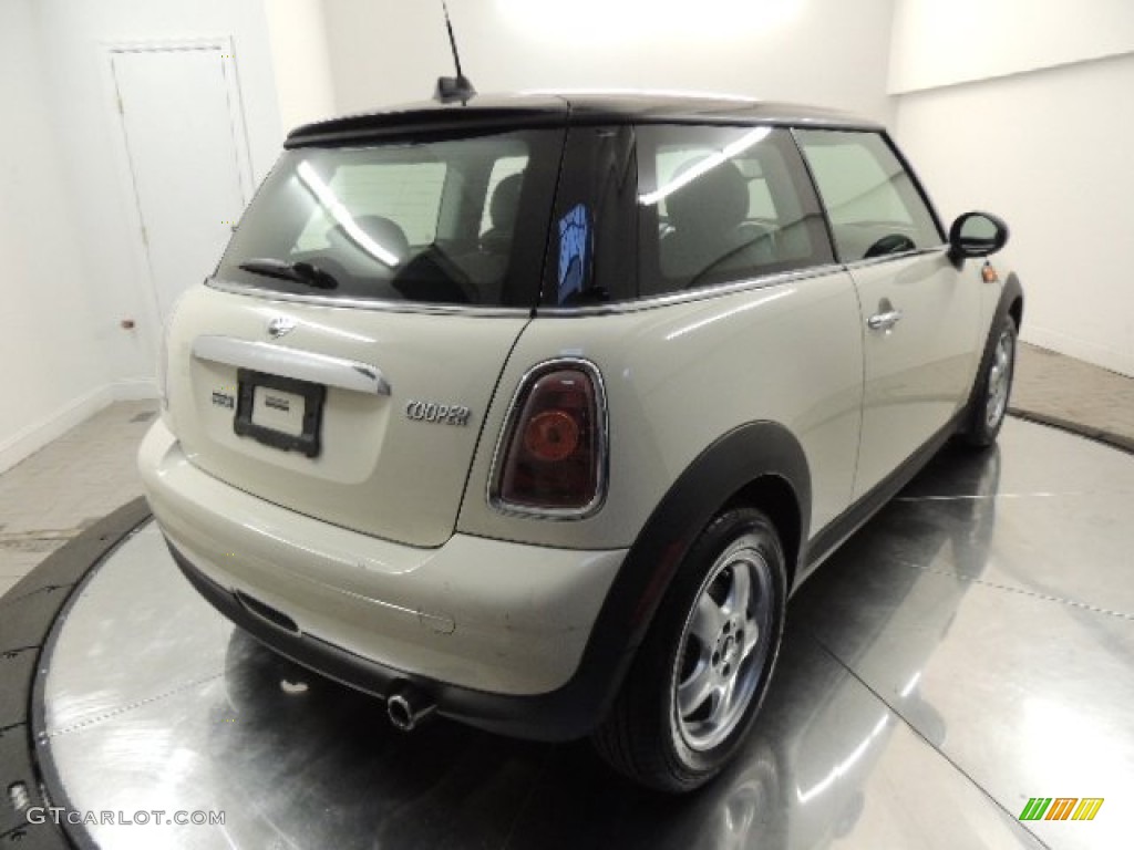 2010 Cooper Hardtop - Pepper White / Grey/Carbon Black photo #6
