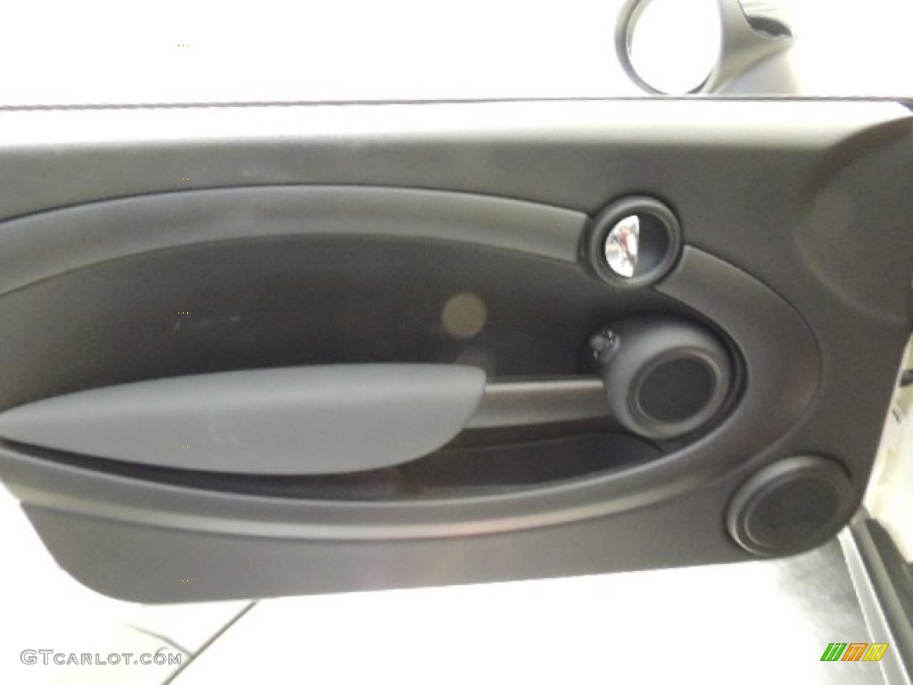 2010 Cooper Hardtop - Pepper White / Grey/Carbon Black photo #13