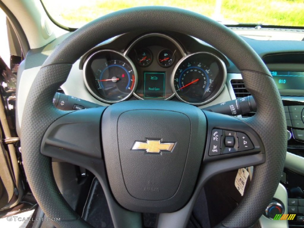 2013 Chevrolet Cruze LS Jet Black/Medium Titanium Steering Wheel Photo #71225071