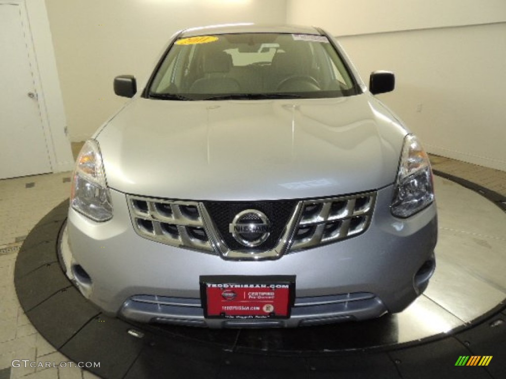 2011 Rogue S AWD - Silver Ice Metallic / Gray photo #2
