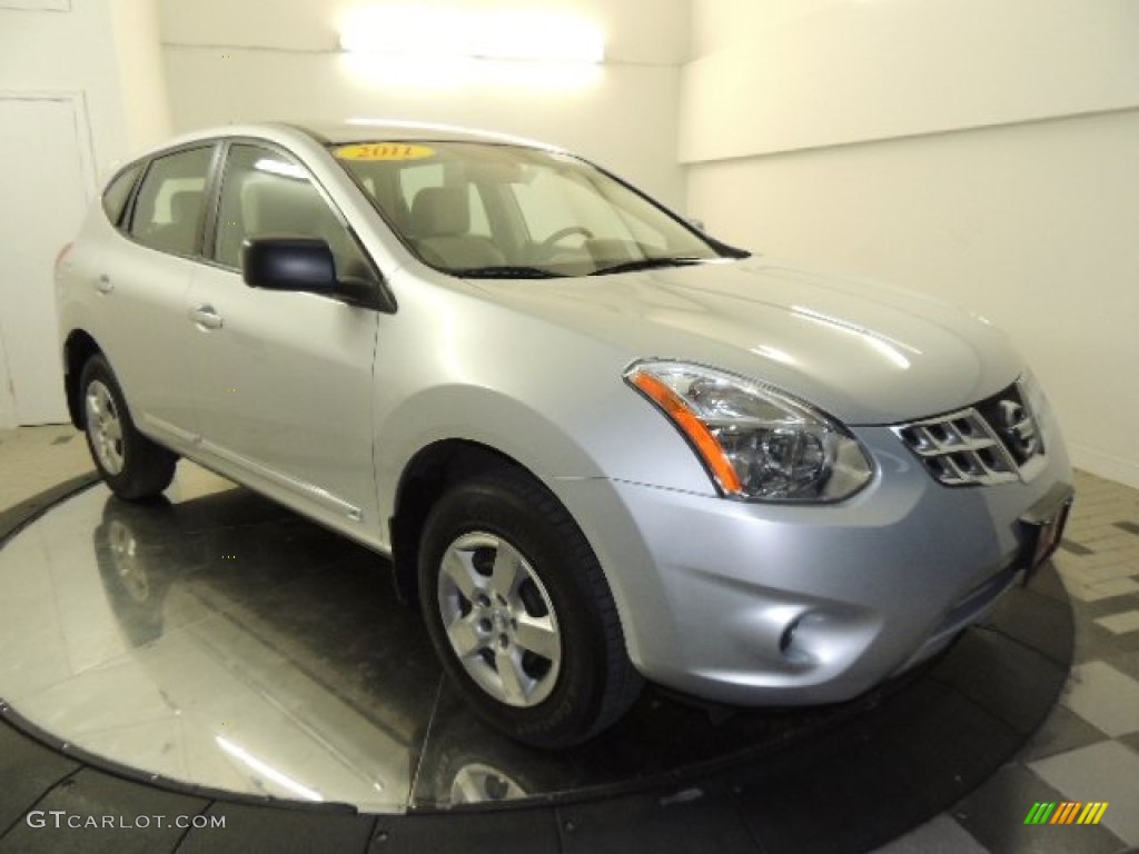 2011 Rogue S AWD - Silver Ice Metallic / Gray photo #3